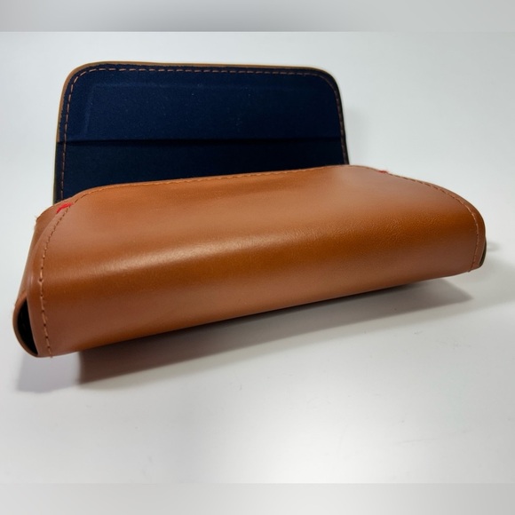 Fossil brown leather glasses case - Picture 8 of 8